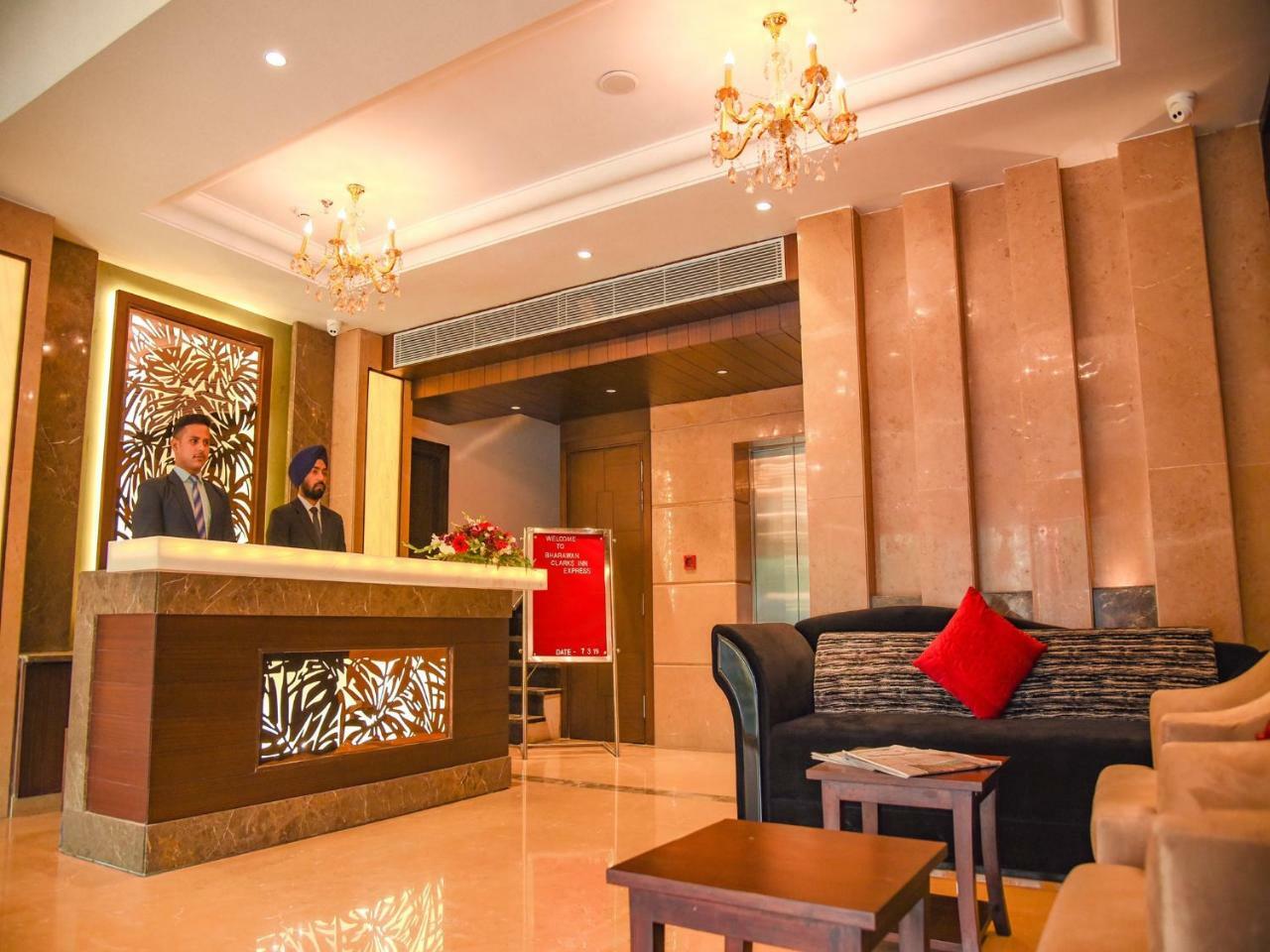 Bharawan Clarks Inn Express Амритсар Екстериор снимка